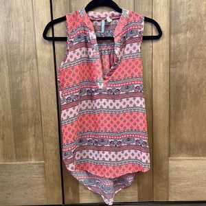 Discreet Sleeveless Top